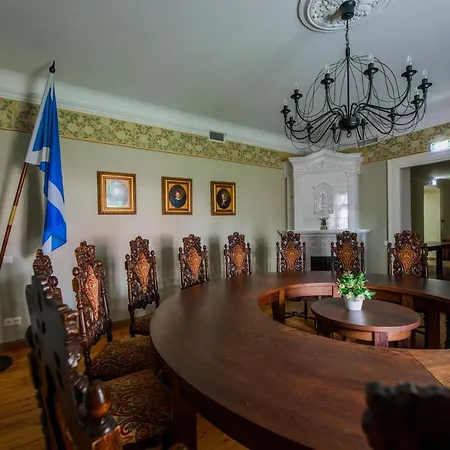 Отель Manor